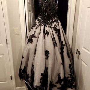 Norvinia by Maggie Sottero